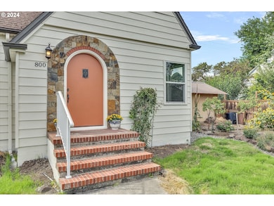 800 W 9th St, the Dalles, OR 97058 - photo 4