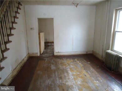 306 W 5th St, Lansdale, PA 19446 - photo 3