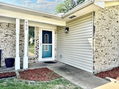 922 Starlight Dr, Sherman, TX 75090 - photo 4