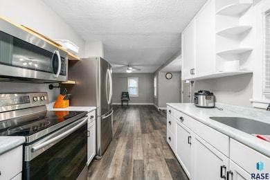 2022 S Euclid Ave, Sioux Falls, SD 57105 - photo 4