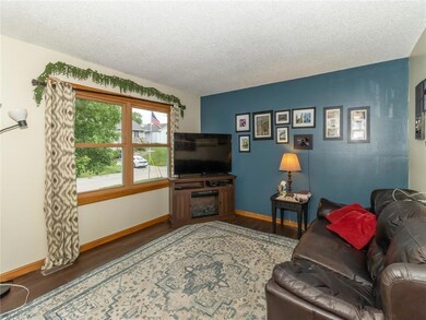 1004 Hackley Ave, Des Moines, IA 50315 - photo 4