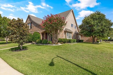 8100 Kentwood Dr, North Richland Hills, TX 76182 - photo 3