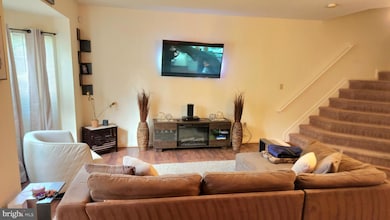 2011 Cramer Point Ct, Odenton, MD 21113 - photo 2