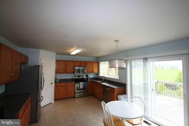 636 Kings Grant Rd, Culpeper, VA 22701 - photo 2