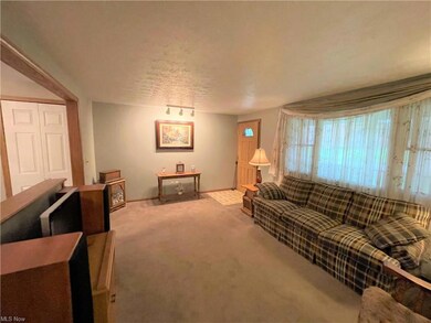 1877 E 39th Ct, Lorain, OH 44055 - photo 6