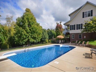Beautiful in ground pool
