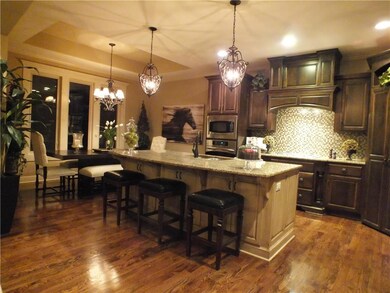 Upgraded kitchen with stainless appliances, granit