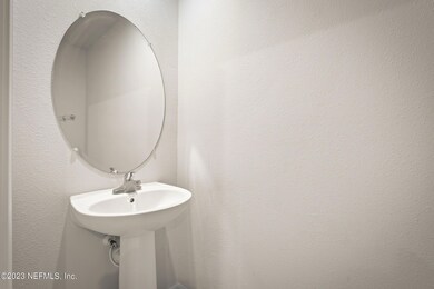 5939 Creekside Crossing Dr, Jacksonville, FL 32210 - photo 7