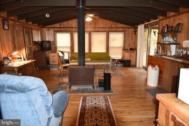 477 Deer Lick Ln, Warfordsburg, PA 17267 - photo 2