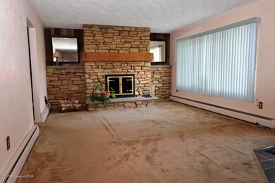 19 Wilkes Ln, Mountain Top, PA 18707 - photo 6