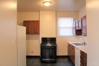 4230 Tower Ave, Cincinnati, OH 45217 - photo 5