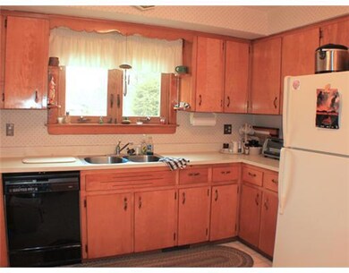 2923 Homestead Dr, Erie, PA 16506 - photo 4