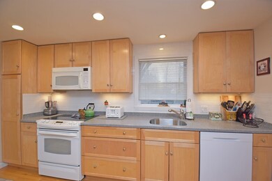 18 Beech St unit A, East Walpole, MA 02032 - photo 7