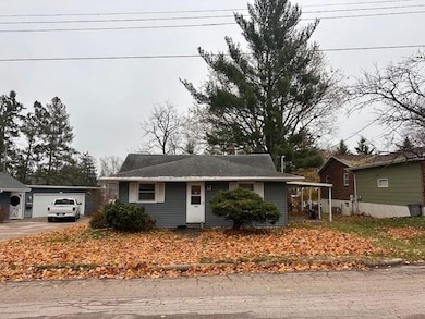 725 Jefferson St, Platteville, WI 53818 - photo 2