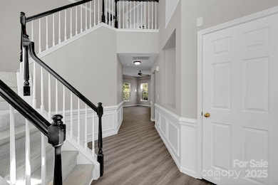 9211 Hickory Tree Ln, Charlotte, NC 28277 - photo 5