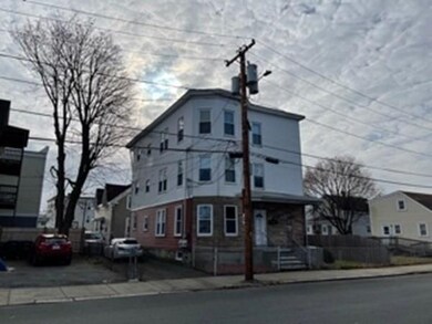 8 Woodman St, Lynn, MA 01905 - photo 2