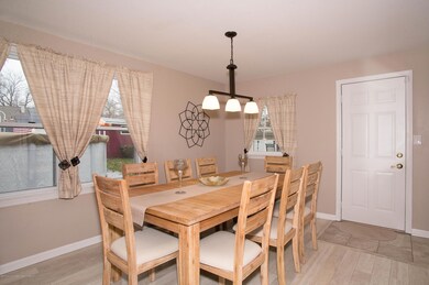 _RMJ3127 dining room