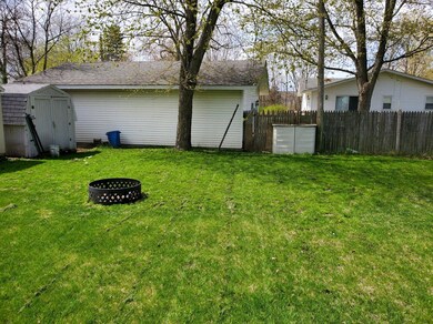 318 Alpine St, Wayland, MI 49348 - photo 3