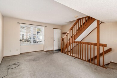 009__E 5144 Singleton Dr-011