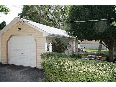 2804 16th St, Columbus, IN 47201 - photo 3