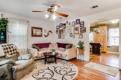 303 E Ford St, Decatur, TX 76234 - photo 6