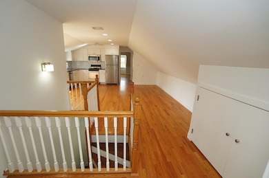 100 Shippen St unit 3, Weehawken, NJ 07086 - photo 4