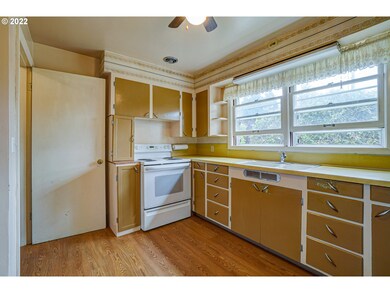 1546 7th St, West Linn, OR 97068 - photo 4