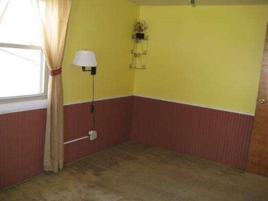 104 Siesta Rd, Carpentersville, IL 60110 - photo 4