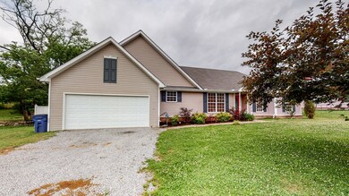 218 Shelbyville Mills Rd, Shelbyville, TN 37160 - photo 3