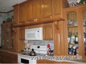 Beautiful cabinetsdouble oven