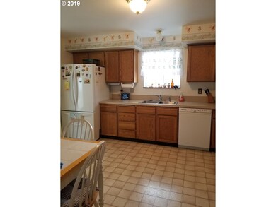 1771 E Fourth Ave, Sutherlin, OR 97479 - photo 6