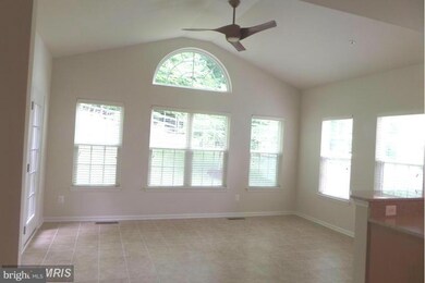 1911 Lake Forest Dr, Upper Marlboro, MD 20774 - photo 6