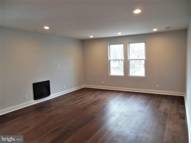 2728 Kildaire Dr, Parkville, MD 21234 - photo 7