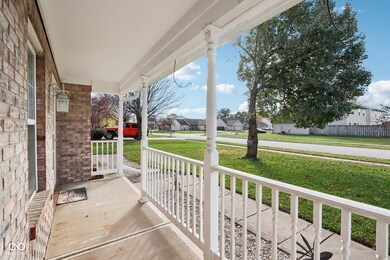 737 West St, Whiteland, IN 46184 - photo 3