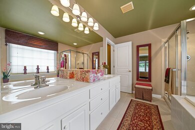 122 Violet Dr, Kennett Square, PA 19348 - photo 4