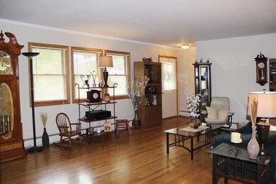 LIVING ROOM ENTRY