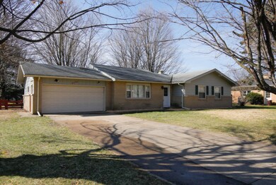 6392 Plainfield-102