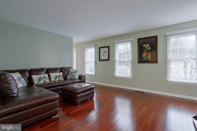 7700 Groveland Heights Ct, Springfield, VA 22153 - photo 6