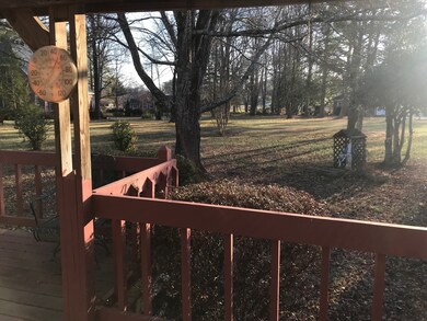 204 Angwen Ave, Manchester, TN 37355 - photo 4