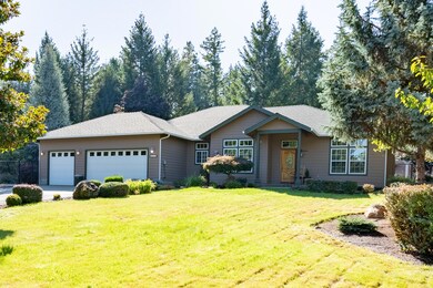 2854 Riverbanks Rd, Grants Pass, OR 97527 - photo 4