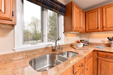 8 Wade Way, Hanover, MA 02339 - photo 4