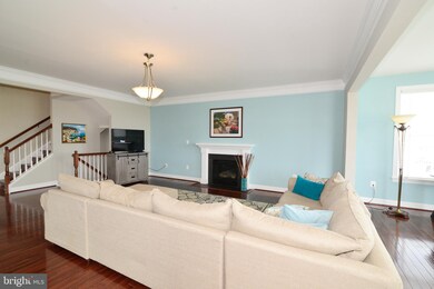 15742 Trongate Ct, Leesburg, VA 20176 - photo 7