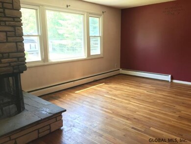 178 S Kingsboro Ave, Gloversville, NY 12078 - photo 2