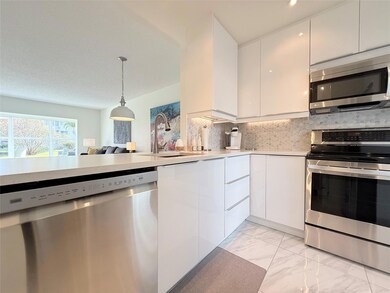 4706 NW 36th St unit 412, Lauderdale Lakes, FL 33319 - photo 6