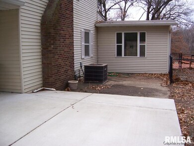 29 W Hazel Dell unit 1, Springfield, IL 62703 - photo 5