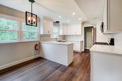 7 Chesley Ct, Morganville, NJ 07751 - photo 6