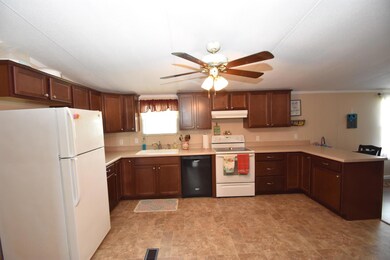 407 Catlett Rd, Harrodsburg, KY 40330 - photo 6