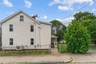 10 Foundry St, Central Falls, RI 02863 - photo 4