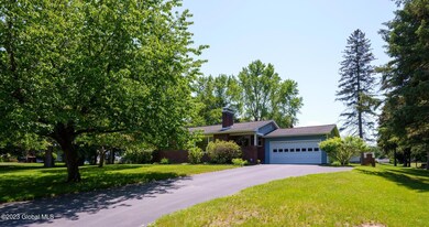 31 Meadow Dr, Troy, NY 12180 - photo 2