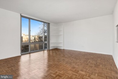 Claridge House unit 905 N, Washington, DC 20037 - photo 2